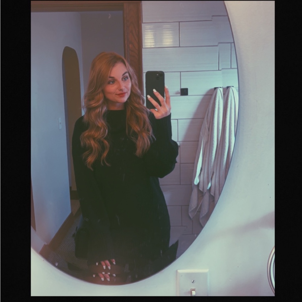 Meet your Posher, Chloe